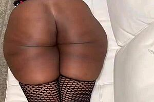 Nyaboke Flaunts Her Bubble Butt Assets