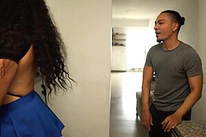 my boss so hot, i seduce and fuck him in kitchen then bedroom?