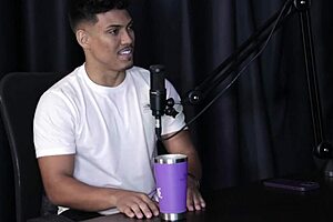 morena safada gets pussy licked after strange video request, loves fucking in forbidden places