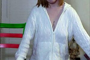 Beauty challenges the fuck machine