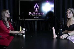 Teve Que Tirar A Roupa No Jogo Do J� Fez E Ela Mostrou Seus Lindos Peitos E A Buceta - Sofie Lollipop Transsexual Sheer Red