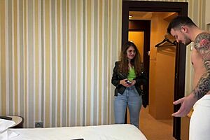 Ho tradito la mia fidanzata incinta con la mia vicina di casa siamo stati scoperti