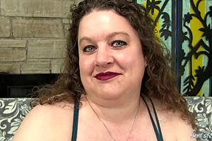 Desi Dae Toys Her Pussy