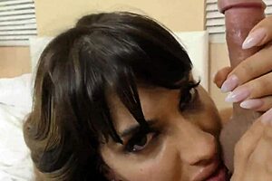 Hot Milf Real Estate Agent Mercedes Shows Expertise