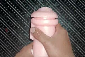 Kisses On Both Sides Of The Vagina To The Mouth