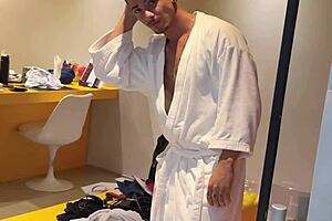 O Corno Saio E Eu Fui Lá Dar Um Trato Na Mulher Dele