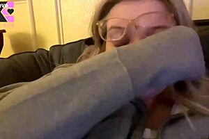 Organic Candid Sneezing Fit Hidden