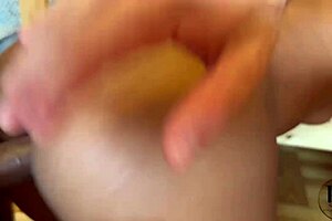 Um Casal De Amigos E Eu Flagramos Meu Colega De Quarto Da Faculdade Tocando Punheta E Cheirando Minha Calcinha