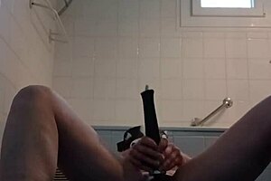 esclave f, are you doing self-caresses and masturbation in bondage?