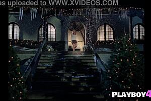 Beautiful Big Tits Milf Christine Smith Shows Stunning Naked And Curvy Body