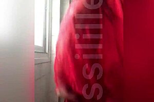 Petite Dancer Showcases Her Petite Frame In A Charming Dance Routine