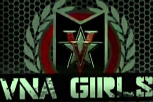 Siri teases her natural boobs in intriguing solo play.