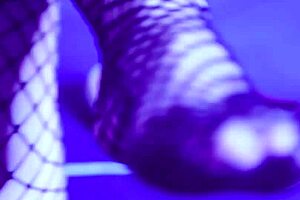 i can make you cum with my vans sneakers 😍