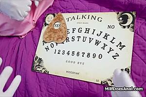 Sliding Big Dick into Milf Booty!