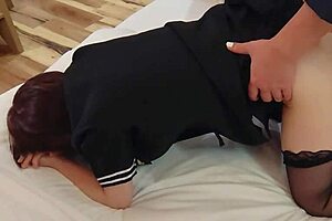 Handjob Makes Her Cum, Then Raw Insertion And Creampie In Amateur Cosplay