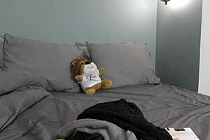 petite girlfriend's fashion haul turns into porn casting