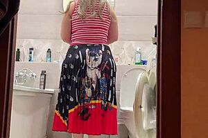 Wide Hips Spread! Anal Fucking In Bathroom!