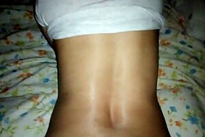 Latina homemade doggystyle fucking in bedroom