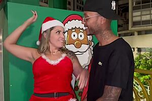 What christmas secrets are you hiding? an unforgettable night of desires