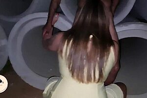 parei para fuder com o amante em meio a uma obra p�blica - public works have to fill the holes i stopped to fuck my lover in the middle of a public construction