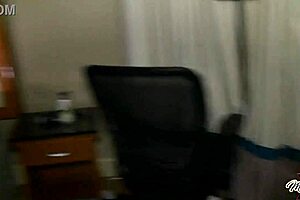 maxine x masturbates with squirting orgasm in group orgy 😍