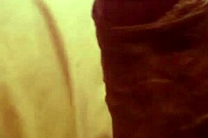 Built9 seeks a white bottom who loves big cocks