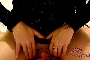 femdom facesitting session with amateurs in mydominia.