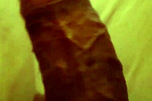 Built9 seeks a white bottom who loves big cocks