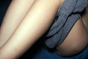 My friend's girlfriend begs for cum inside without condom