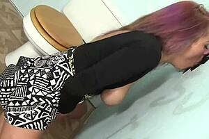 mali luna enjoys wet pussy play quietly