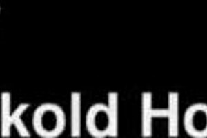 gordinha gostosa numa suruba bem safada na cuckold house