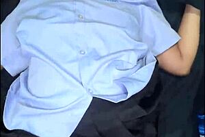 Je Me Fais Bais� Dans Mon Uniforme Scolaire Par Un �tranger Blanc Et Il M�jacule Sur Le Visage