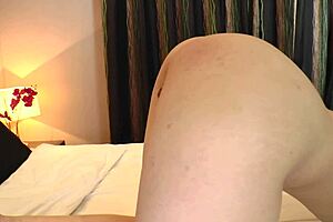 The adorable and glamorous redhead from our date sent me this video