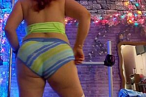 Hotwife Steffi's Big Pussy Lips Dance Compilation!