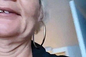 Searching for stranger on cruise to fuck my pussy