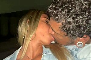 i saw my wife wit a cuckold findin a guy an havin hot sex wit blowjob in public