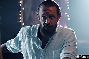 Wife Joins Cheating Husband and Waitress