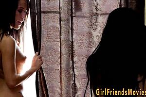 Buxom hottie receives oral pleasure