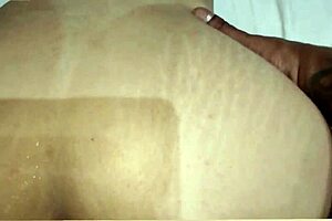 Ruiva brasileira me conheceu na balada e já quis me dar a bucetinha