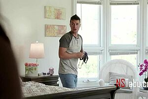 شابات مليئات بالحيوية