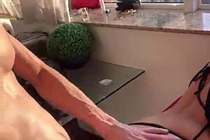 Casal Fode Na Janela De Prédio Para Os Vizinhos Verem