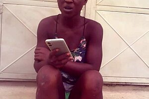 crazy bitch twerks naked after shedding clothes