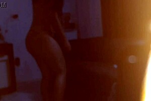 in this vid i cumz like crazy