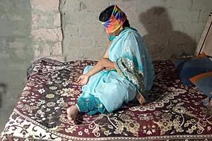 Indian couple engages in passionate sex in dorm