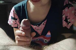 Cock massage with hands and lips from korean woman cum in mouth instead of thanks