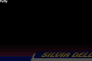 wetandpuffy smiling silvia in anal fingering