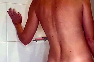 ALINEFLAVIO UPDATE SHOWS BLONDE BEAUTY IN INTENSE ACTION