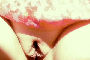 Mature Wife Flashes Huge Swollen Pussy Lips In Homemade Exhibition