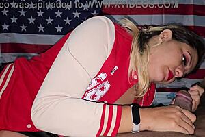 She sucks my dick at 40�c of passion