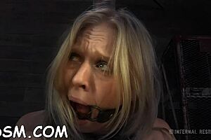 Charming Floosy Is Fucked by a Sex Tool